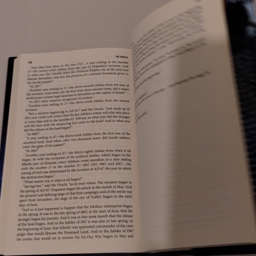 The Oracle Book - Picture 4 of 6